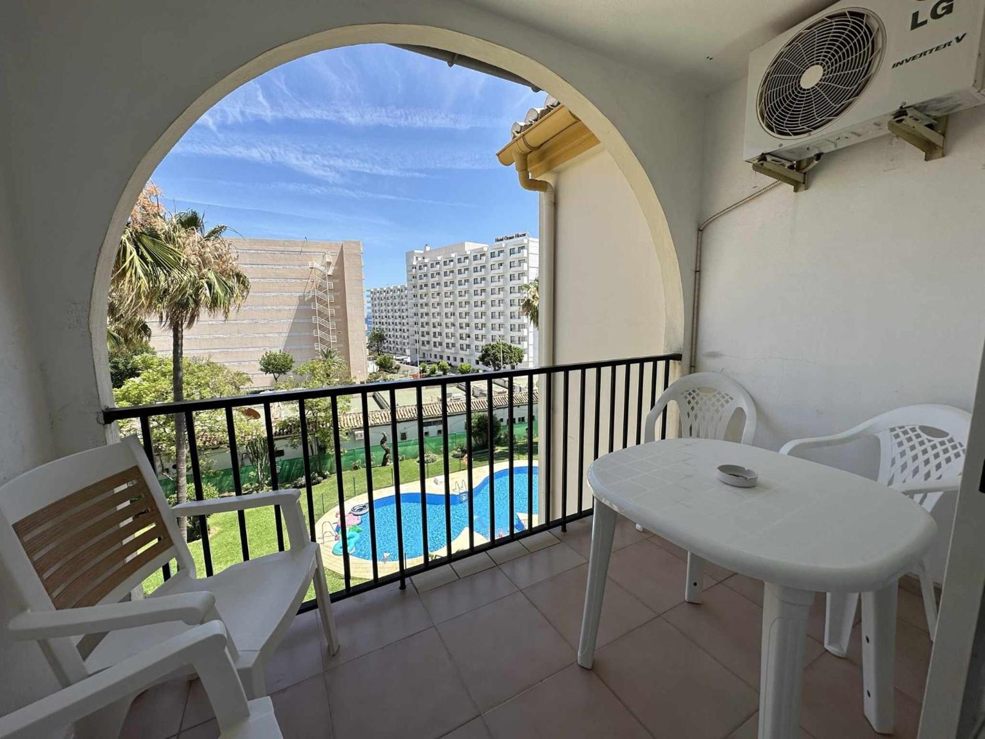 La Carihuela A 2 Minutos De La Playa *